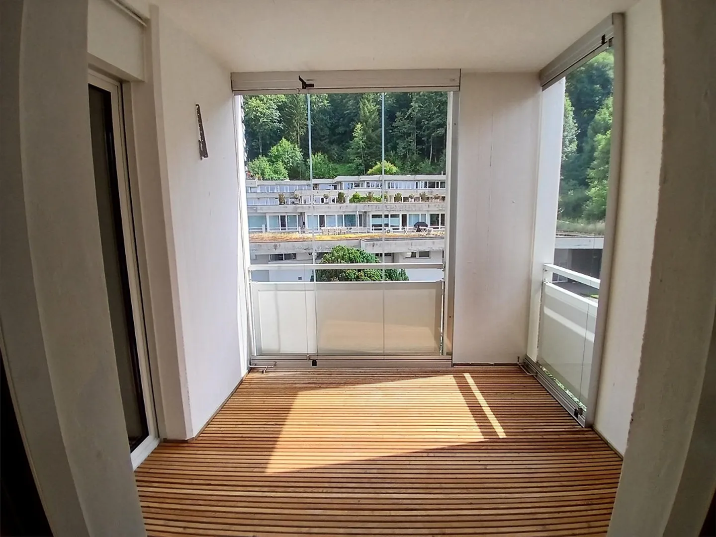 Moderne 4-Zimmer-Wohnung mit Balkon - Foto 6 von 23