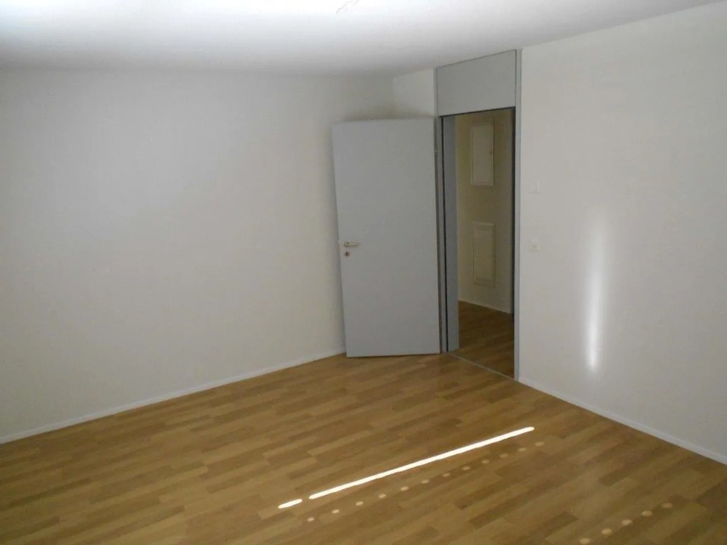 3.5 Zimmer-Wohnung an ruhiger Lage zu vermieten - Foto 11 von 11