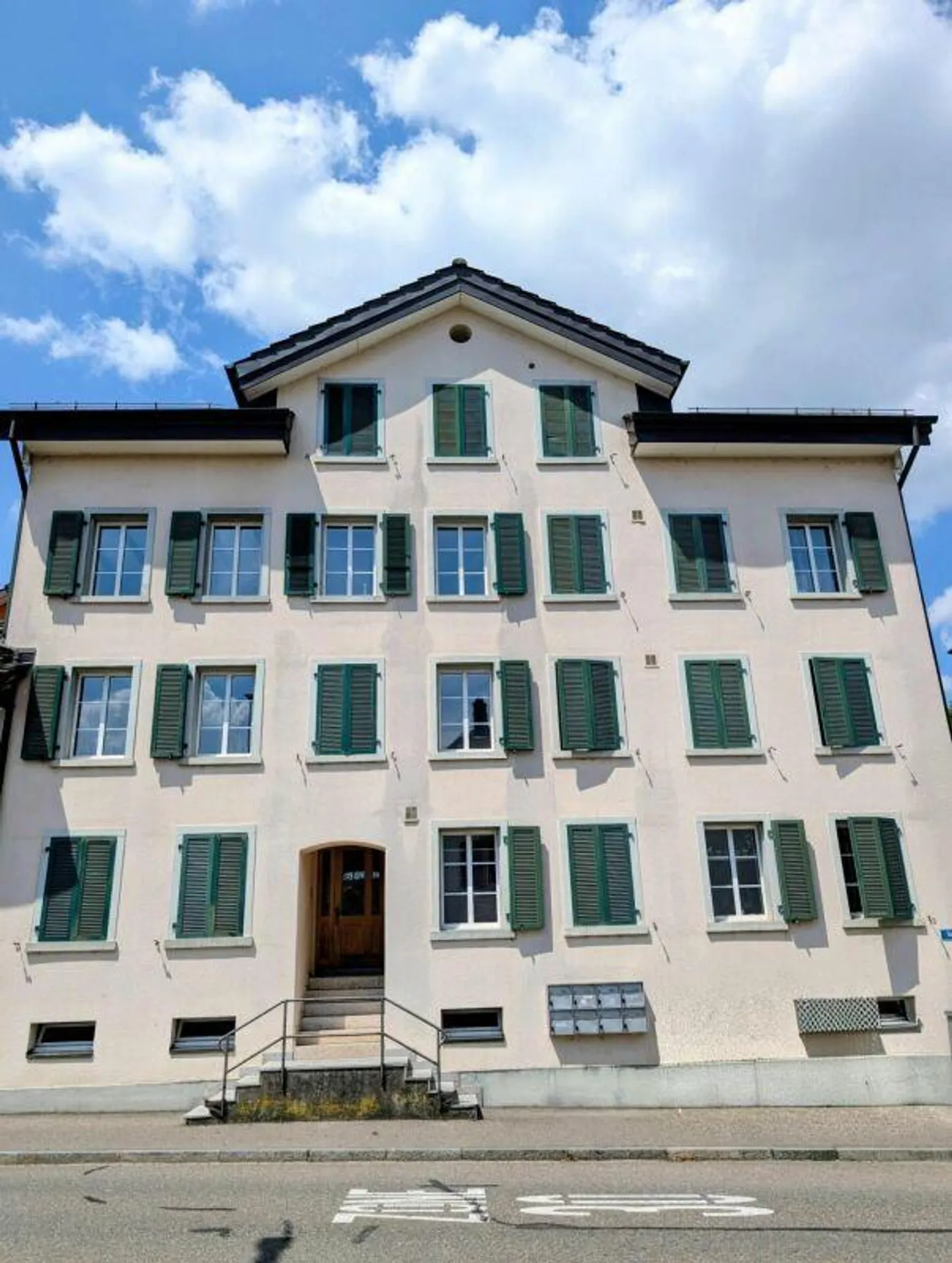 Gemütliche Wohnung in Rüti - Foto 1 von 9
