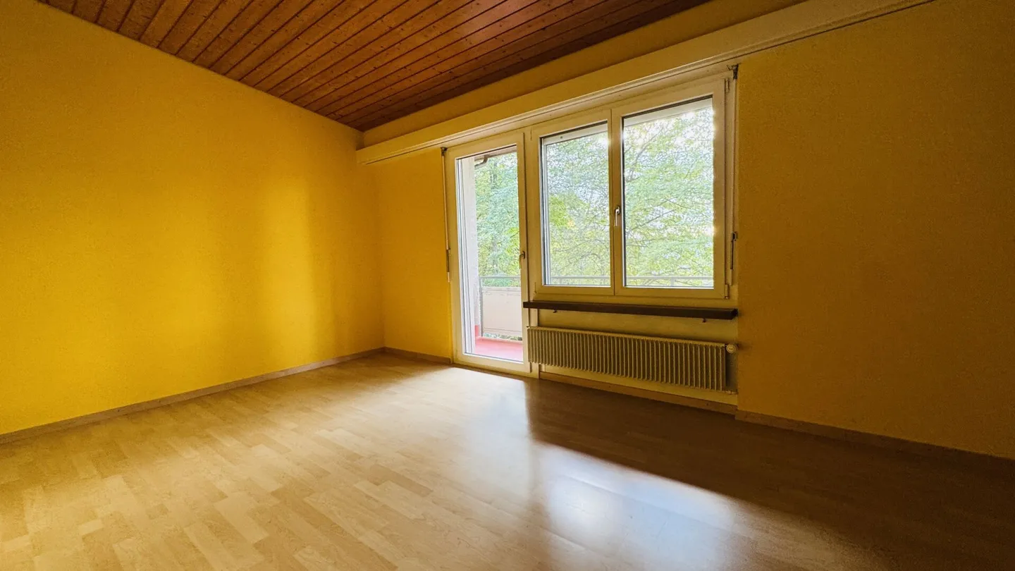 Detached 5.5-room house for 1-2 families - Garage, large garden, panoramic view - Photo 9 of 14