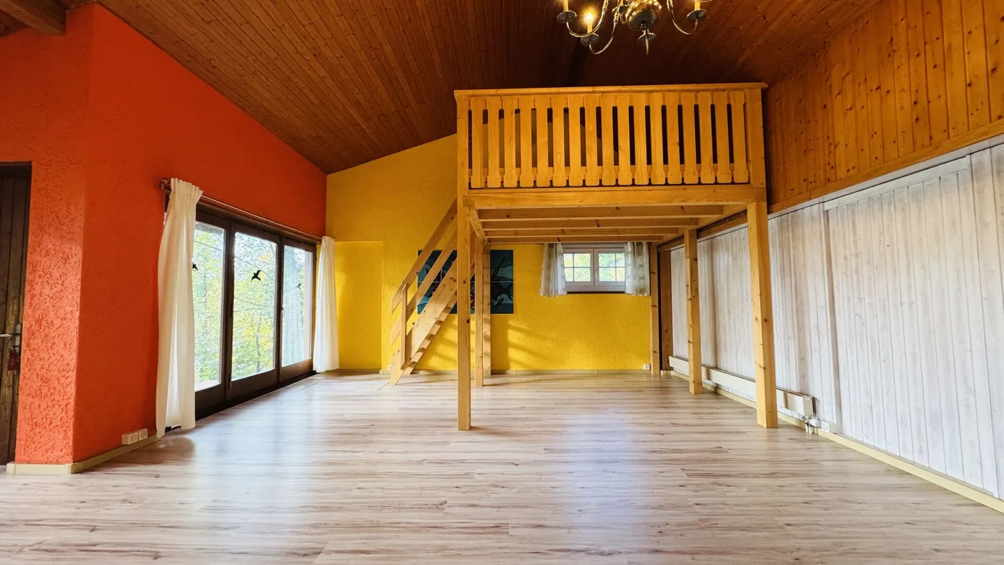 Detached 5.5-room house for 1-2 families - Garage, large garden, panoramic view - Photo 12 of 14