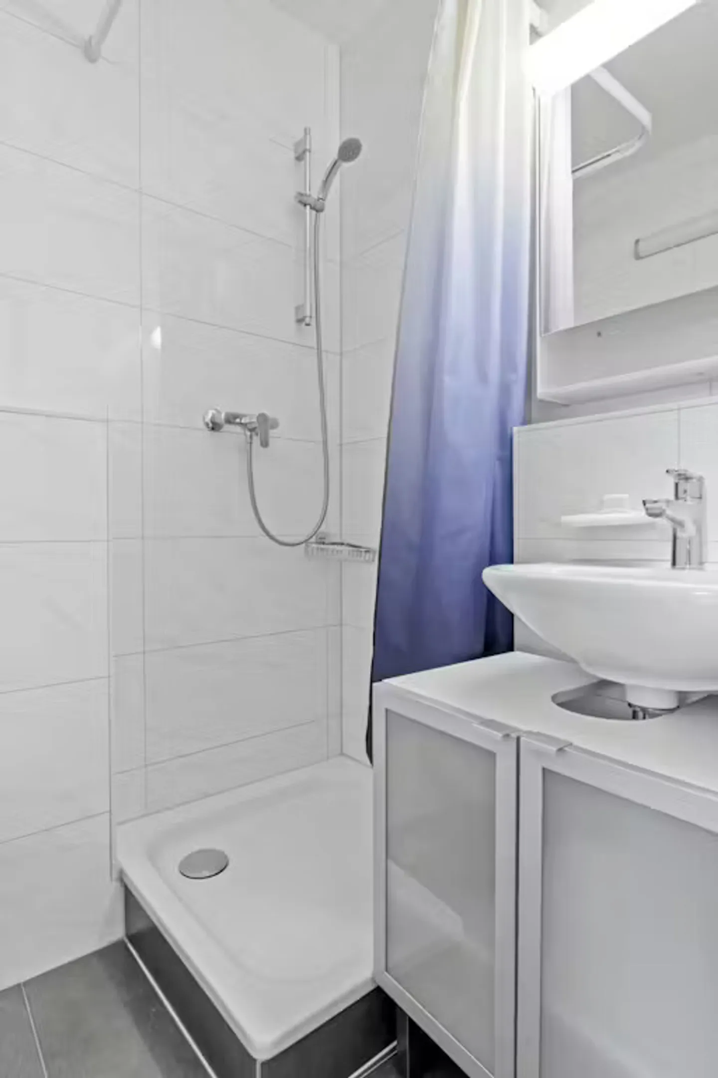 Apartment for rent - Photo 8 of 9