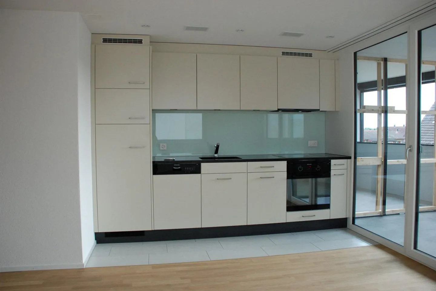 Grosszügige 3.5 Zimmerwohnung - Foto 3 von 9
