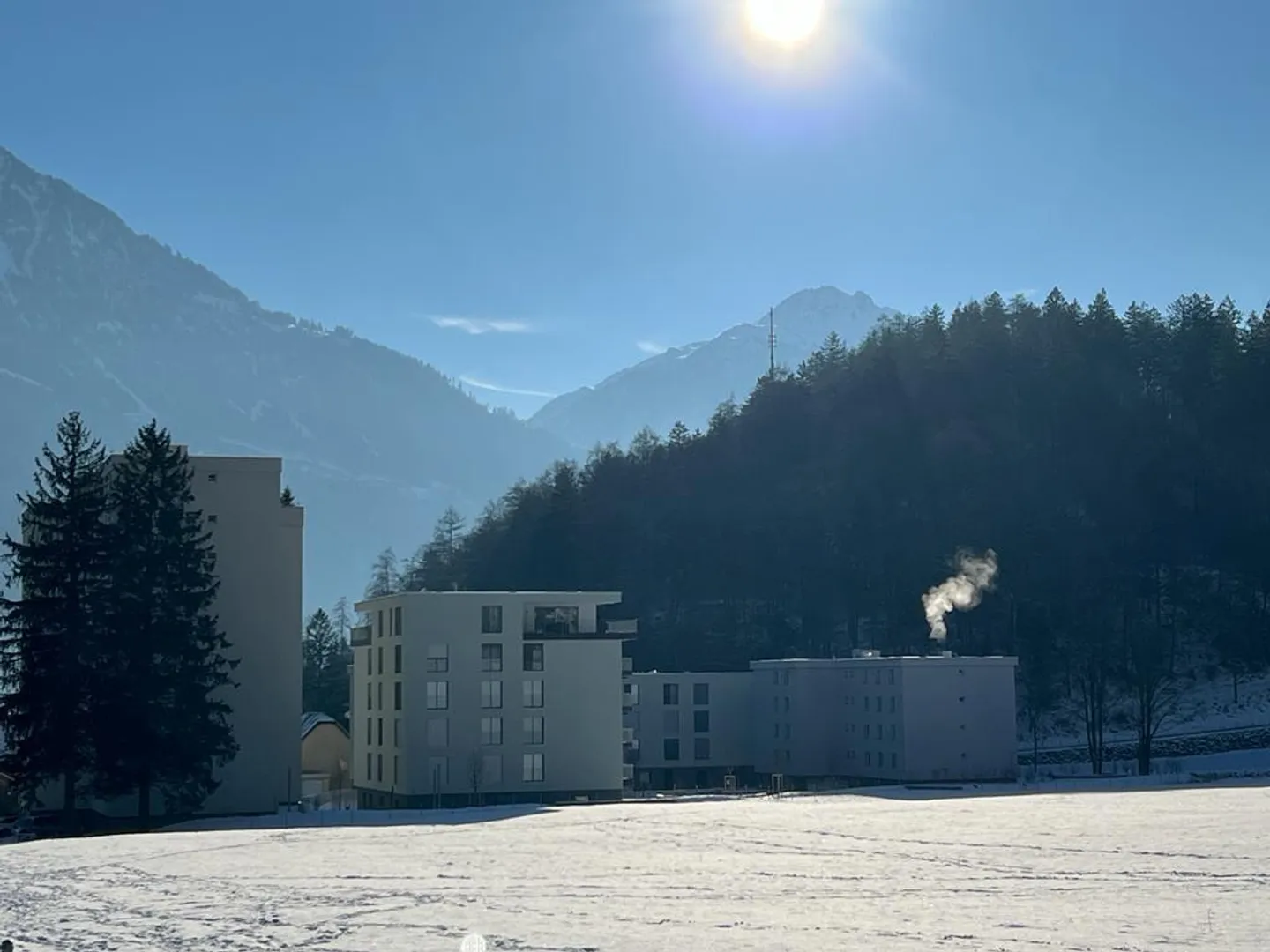 Appartement spacieux de 3,5 pièces dans un emplacement calme à Glarus - Photo 1 sur 7