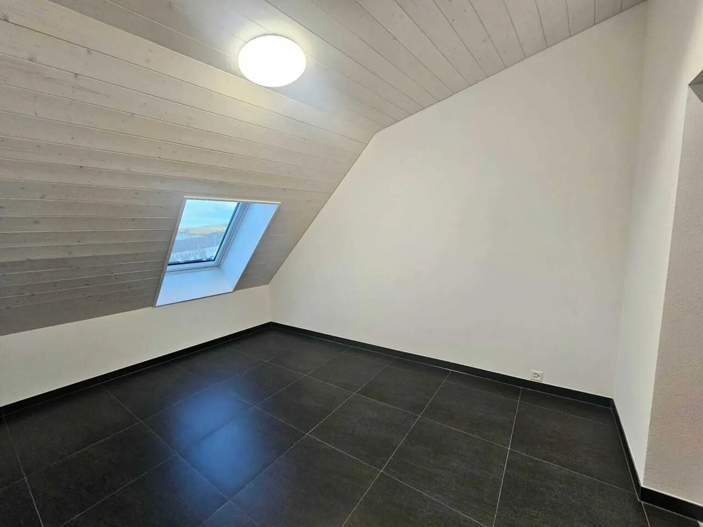 Modern 3-room apartment with stunning view in Yverdon-les-Bains - Photo 6 of 8