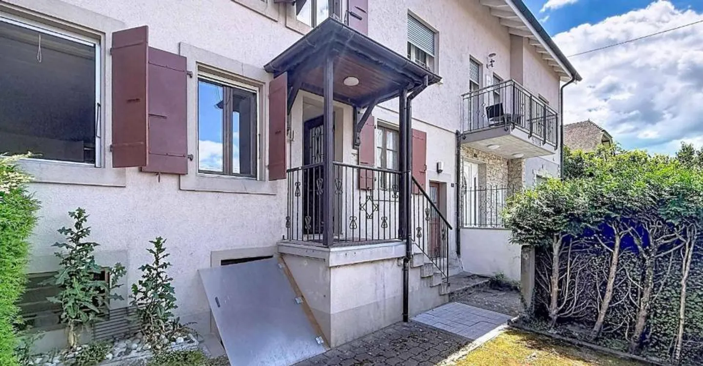 Village house with 4.5 rooms - Photo 1 of 13