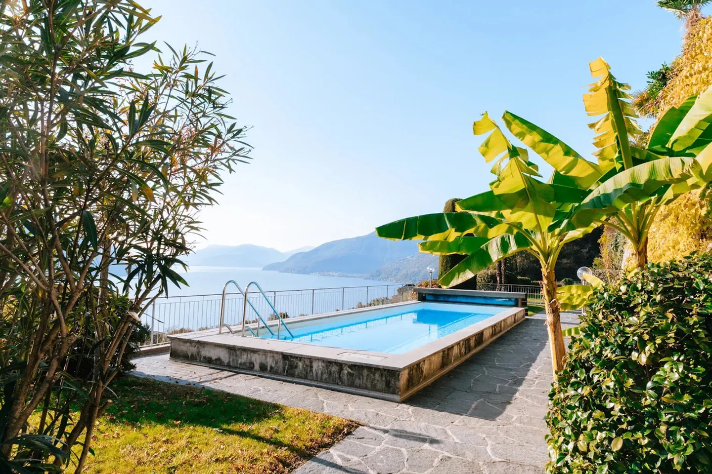 Maison mitoyenne spacieuse de 3,5 pièces avec balcon, Brissago - Photo 1 sur 12