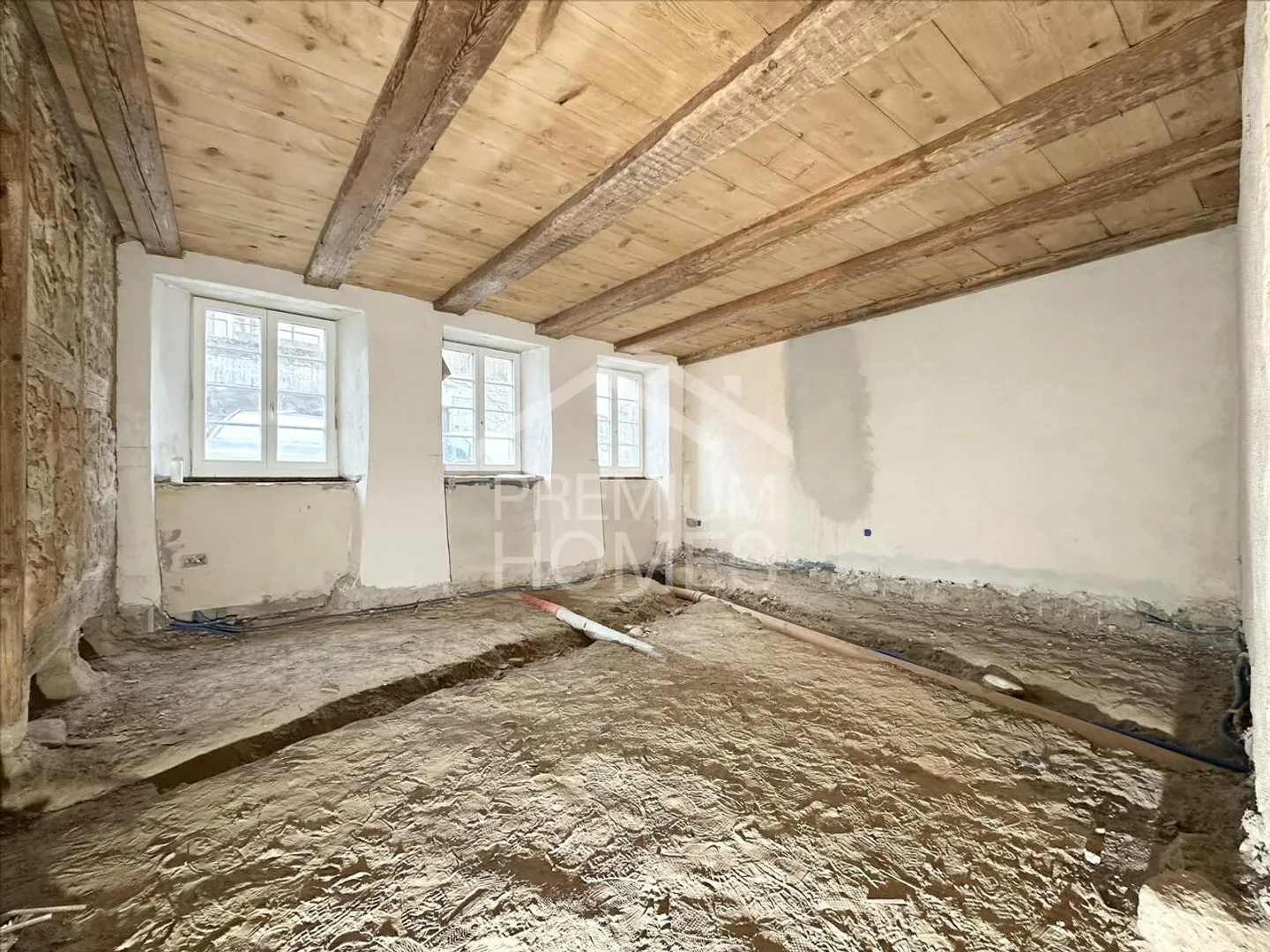 Tasteful multi-family house with 3 residential units - APPROVED! - Photo 2 of 6