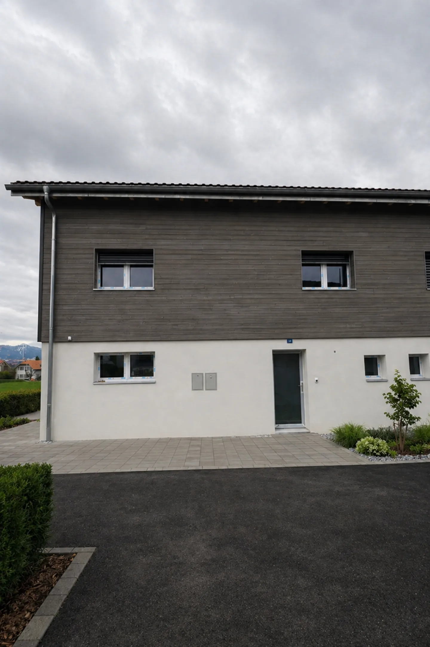 New villas with 5.5 rooms and converted attic - available immediately - Photo 2 of 13
