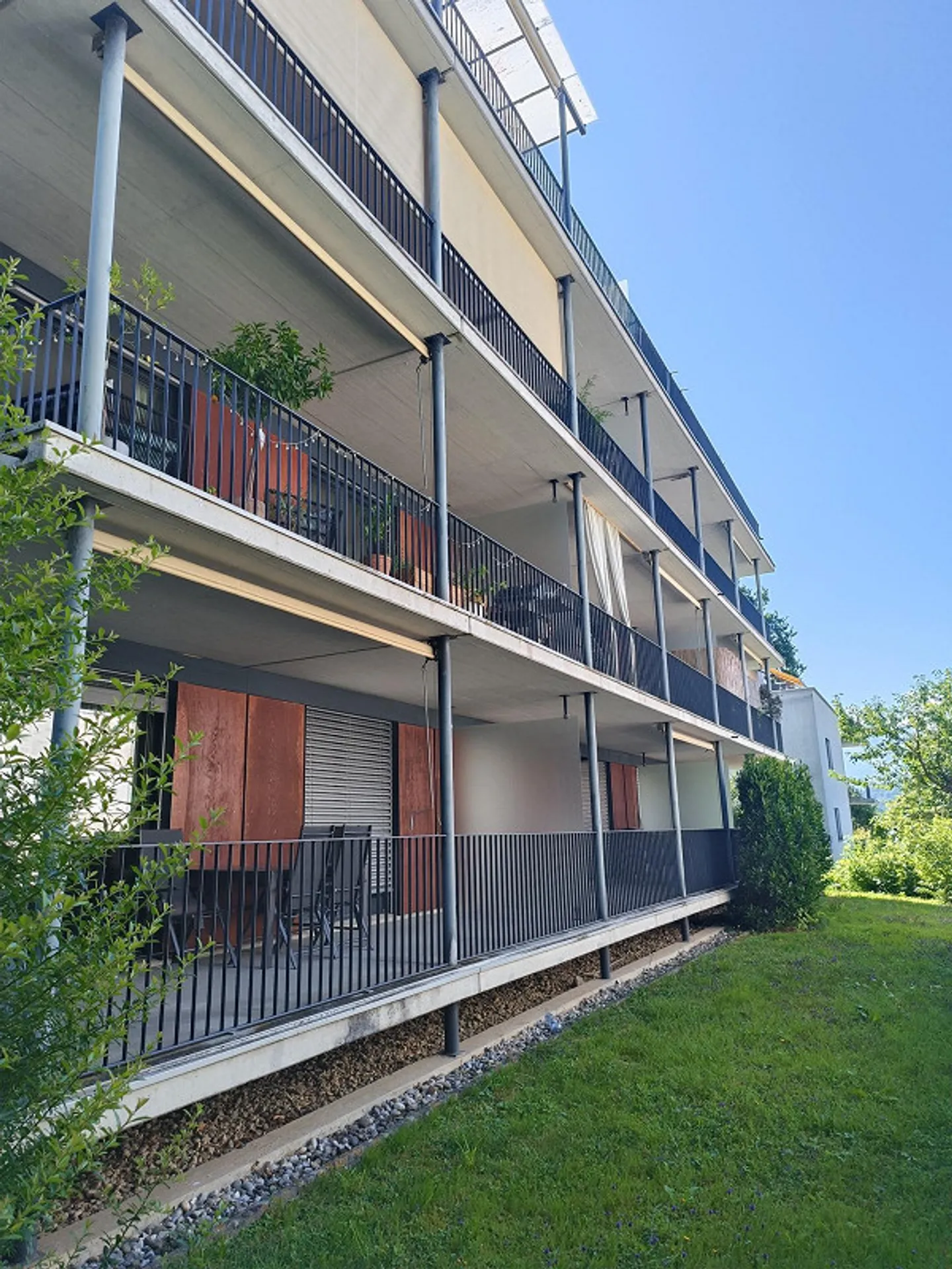 Appartement 3 pièces dans un emplacement privilégié - Photo 2 sur 10