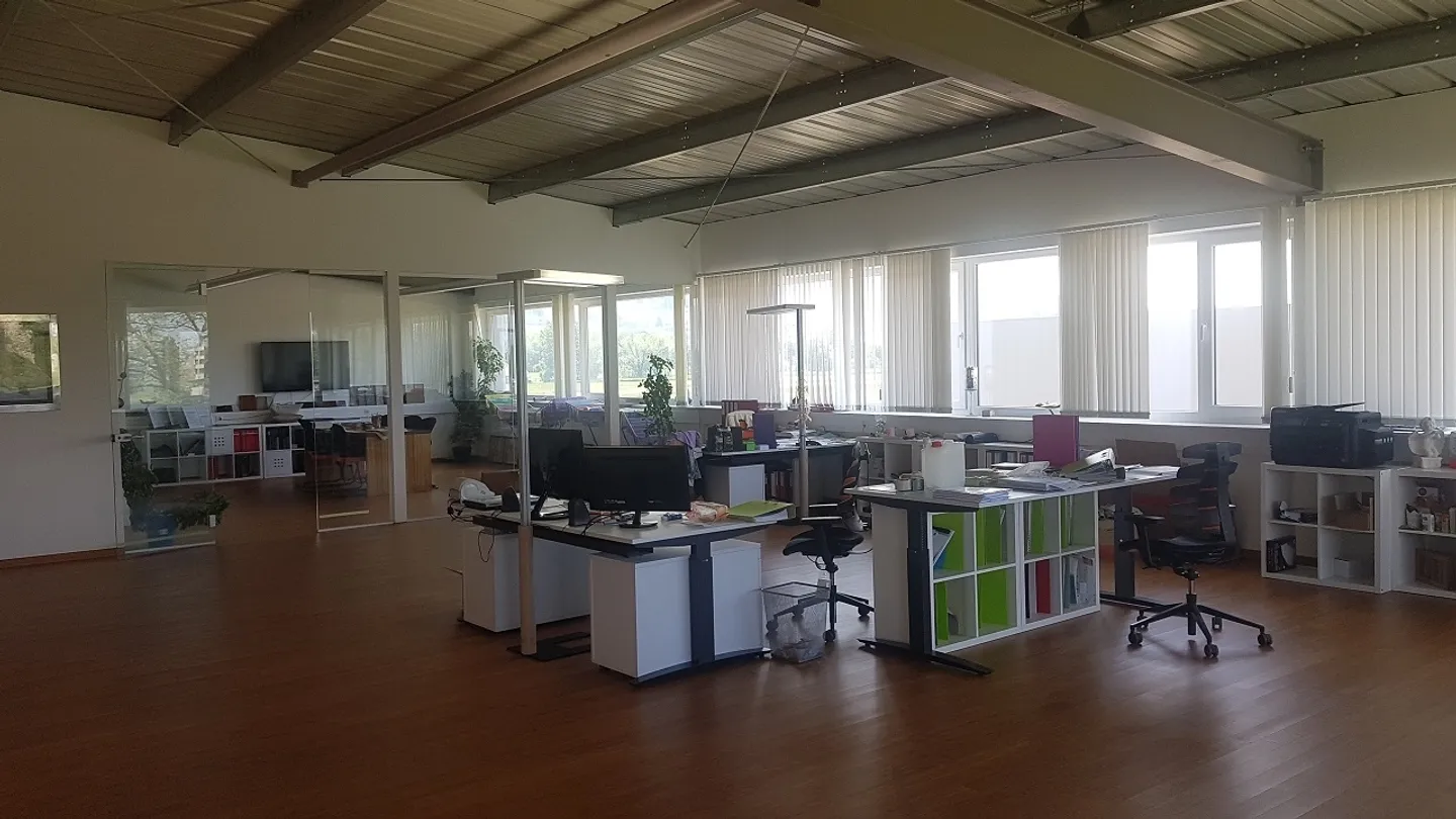 Espace commercial directement adjacent à l'aéroport d'Altenrhein - Photo 5 sur 8