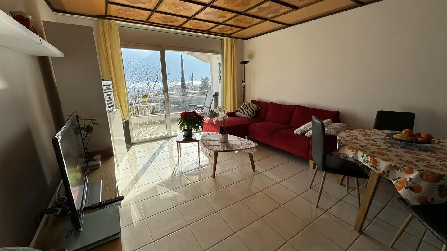 Appartamento generoso a Brissago - Foto 3 di 10