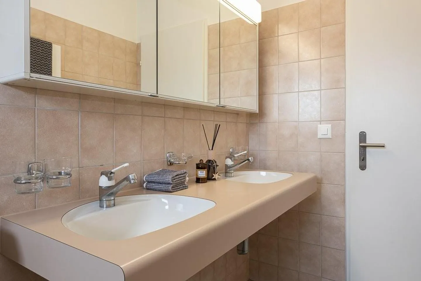 Luminoso appartamento 1.5 stanze - Foto 4 di 5