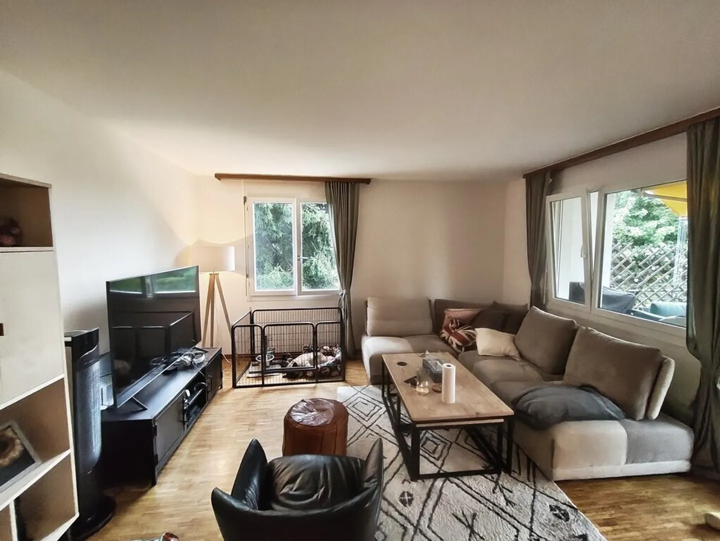 Appartement lumineux 2.5 pièces - Photo 2 sur 7