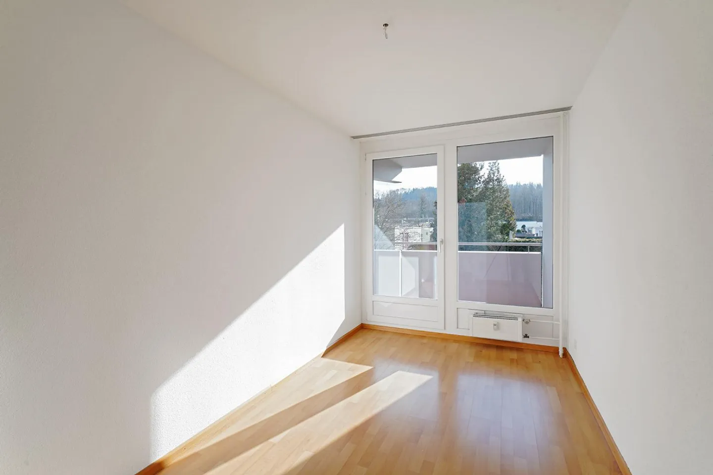 Beautiful green surroundings - Photo 8 of 8