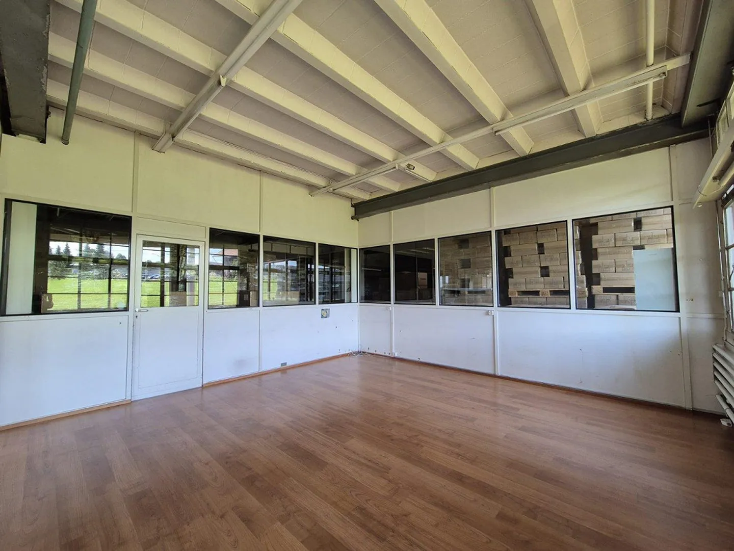 Your new commercial premises centrally located at Biglen train station - Photo 10 of 11