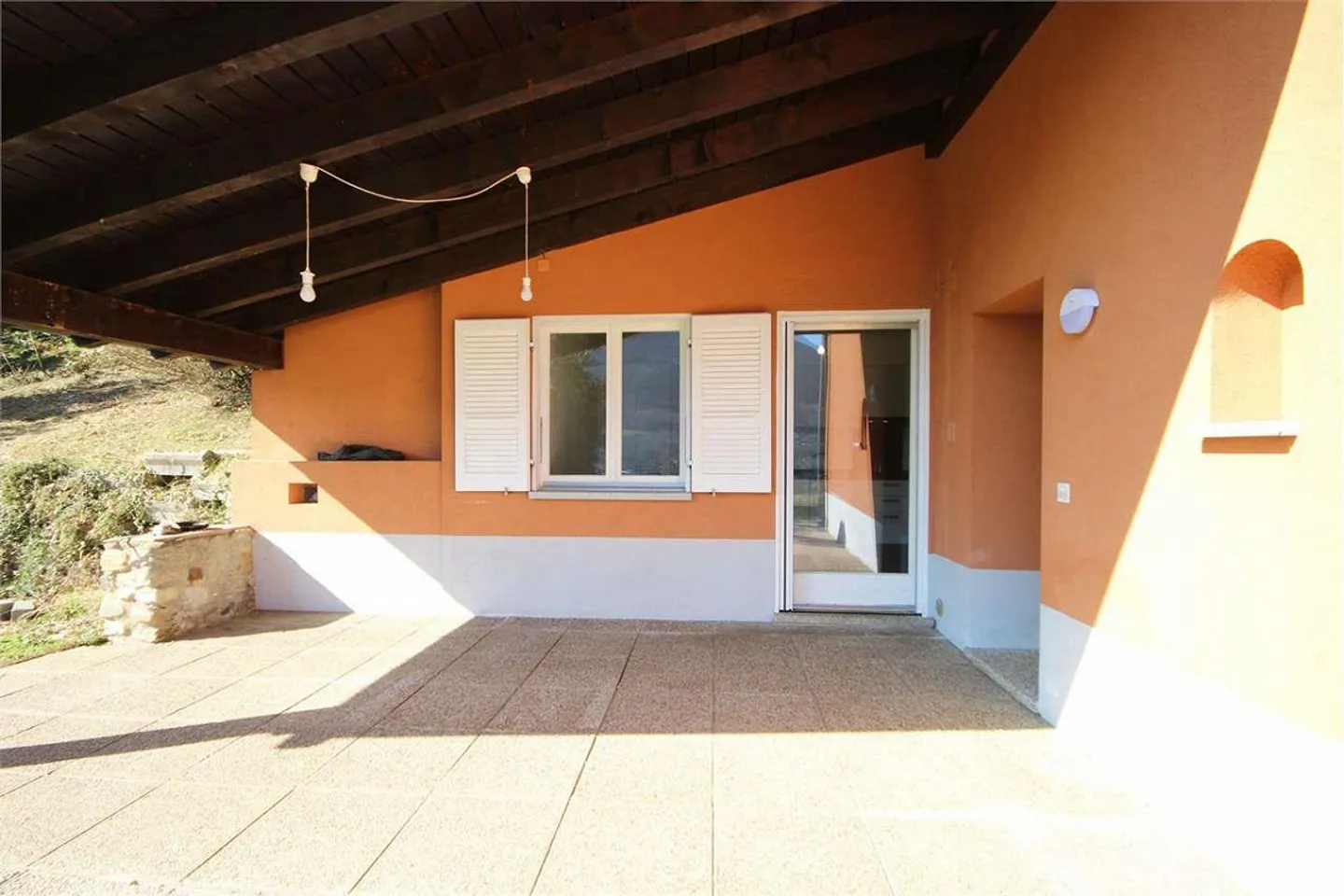 MONTAGNOLA : MAISON INDIVIDUELLE AVEC Bлик - Photo 6 sur 9