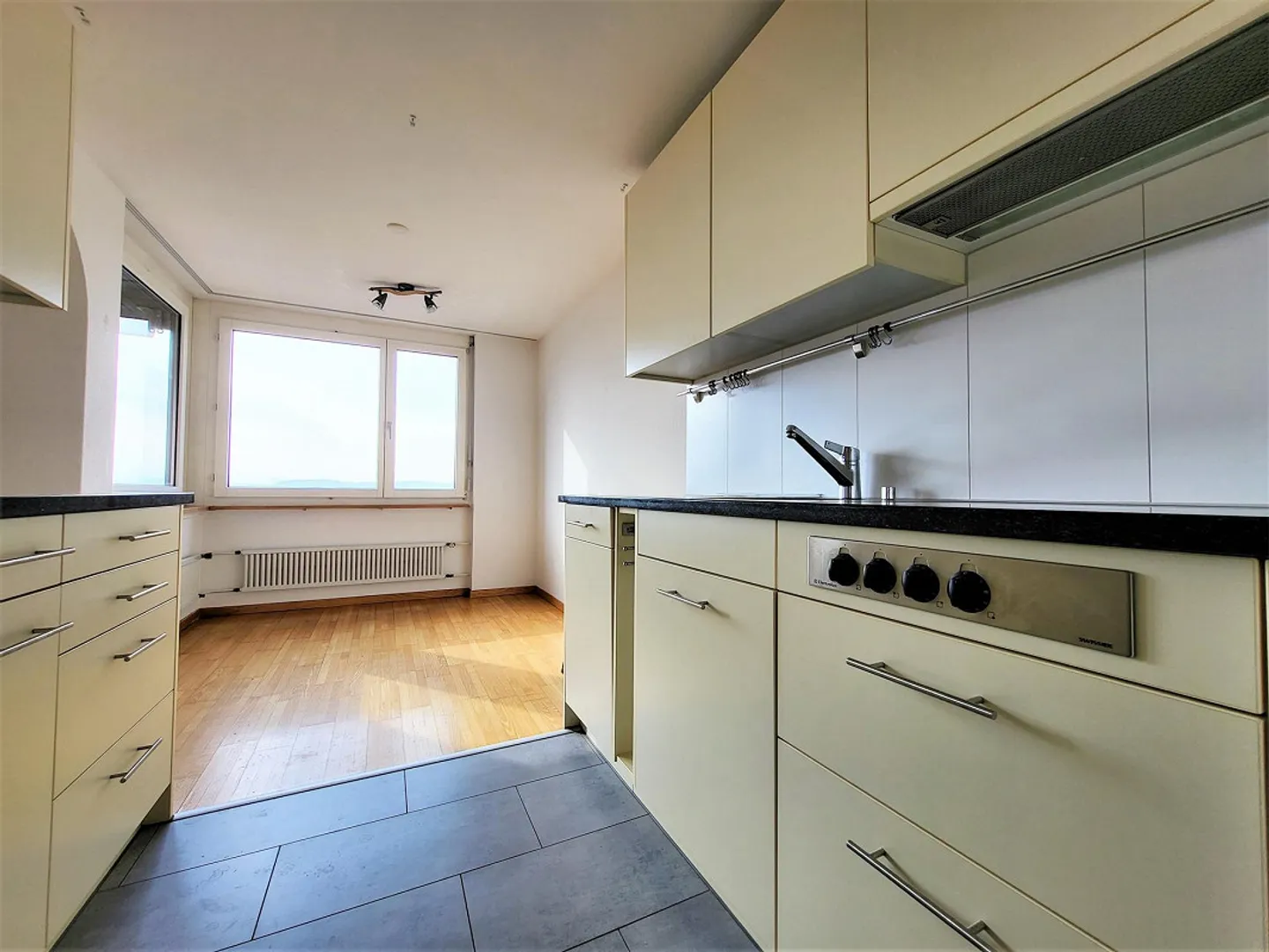 With foresight in an attractive living atmosphere - Photo 3 of 16