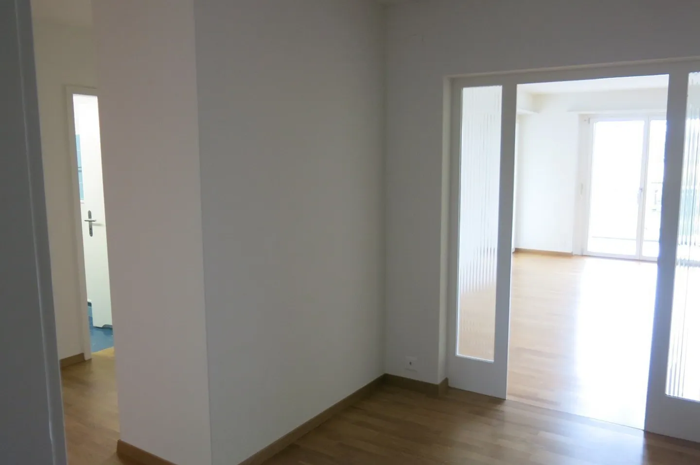 In una posizione tranquilla e soleggiata con balcone e giardino d'inverno - Foto 7 di 9