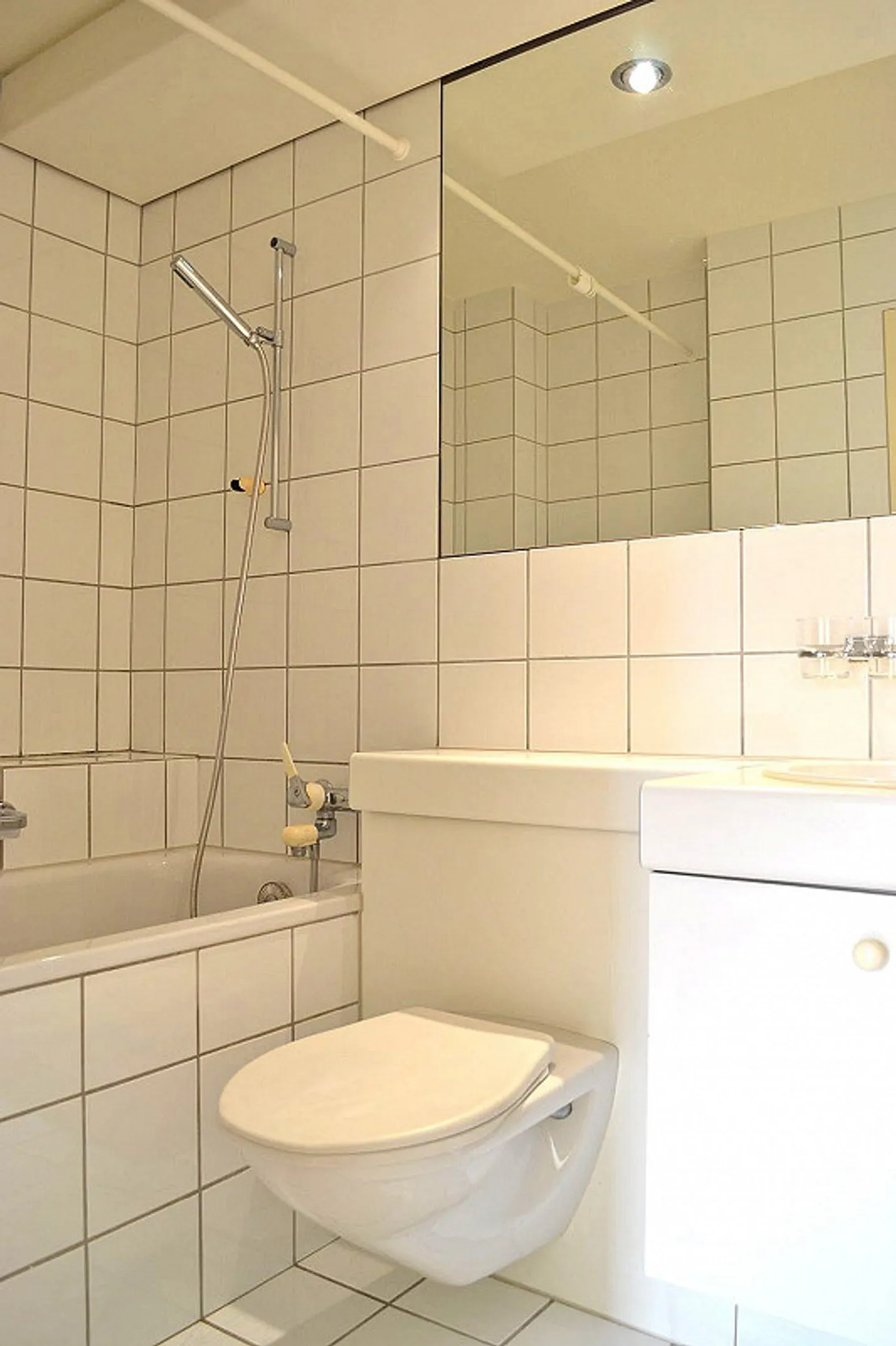 Apartment close to the center in a quiet location - Photo 7 of 9