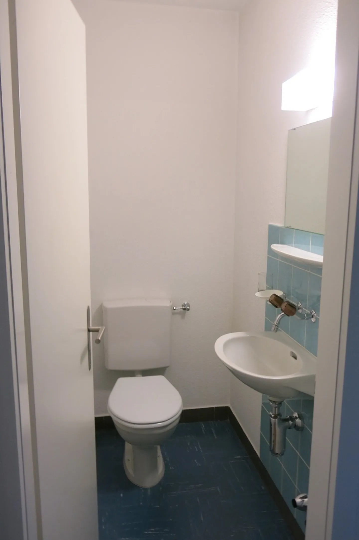 In una posizione tranquilla e soleggiata con balcone e giardino d'inverno - Foto 6 di 9