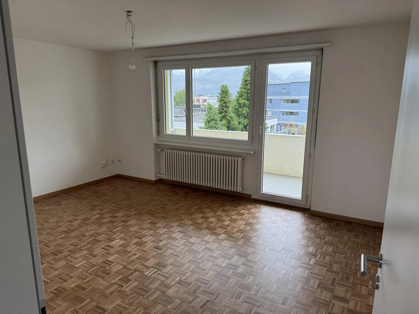 Appartamento 4.5 stanze completamente ristrutturato nel centro di Sargans - Foto 5 di 12