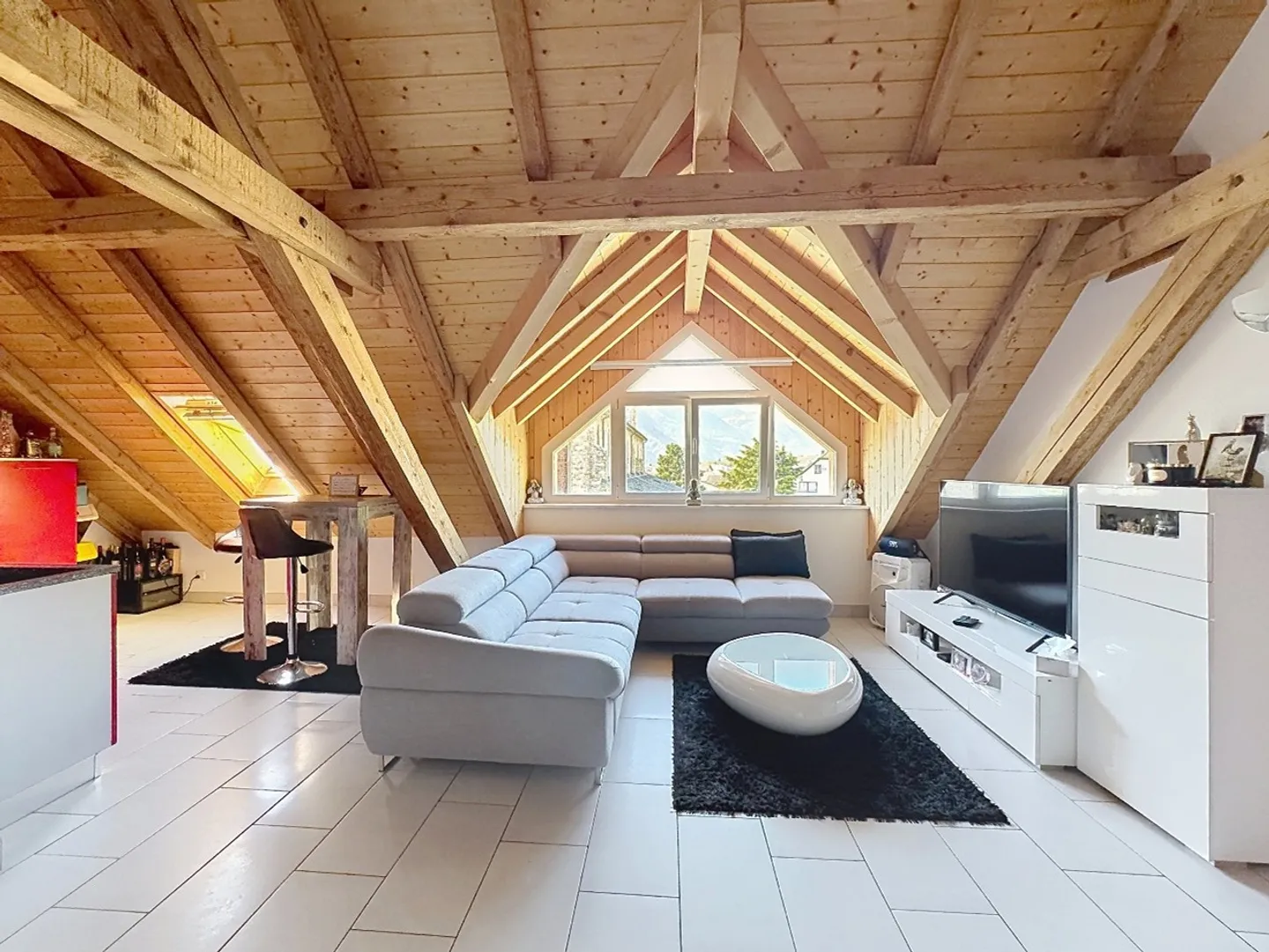 Charmant Immeuble Résidentiel - Photo 6 sur 30