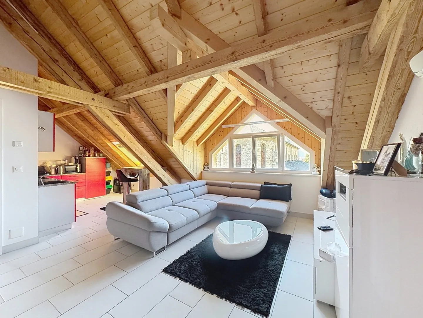 Charmant Immeuble Résidentiel - Photo 5 sur 30