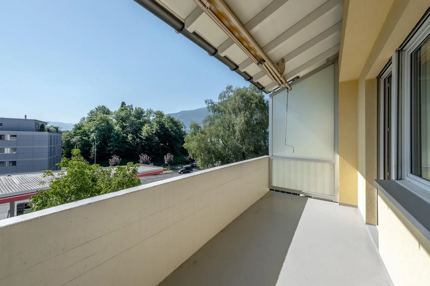 Appartamento 4.5 stanze completamente ristrutturato nel centro di Sargans - Foto 10 di 12
