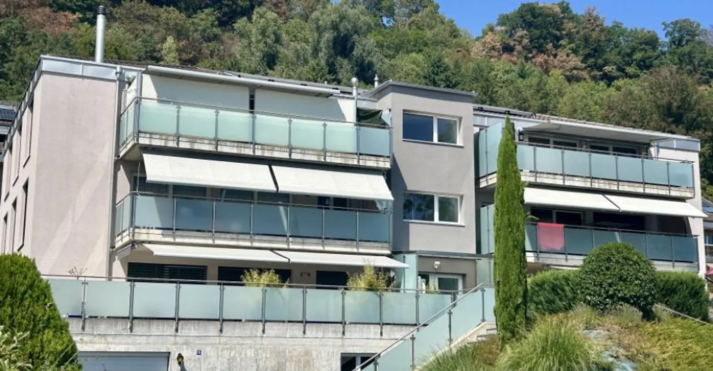 Lumineux, verdoyant et tranquille - Avec balcon - Foto 3 di 8