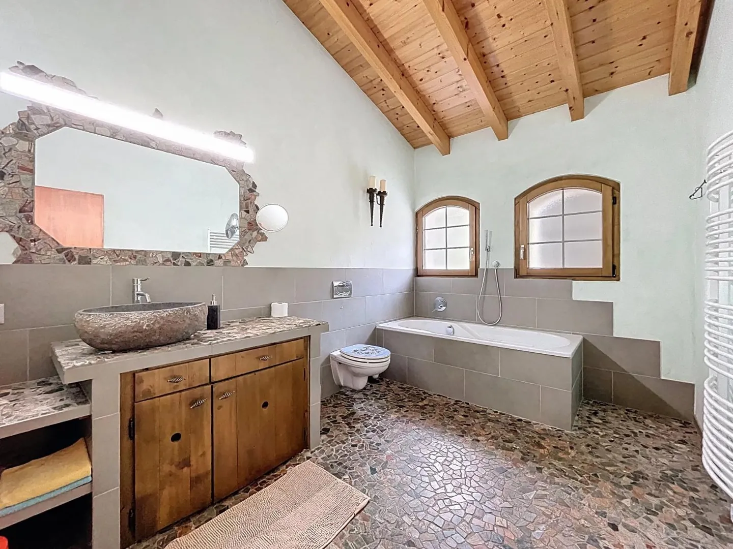 Elegante zeitgenössische Villa - Foto 10 von 13