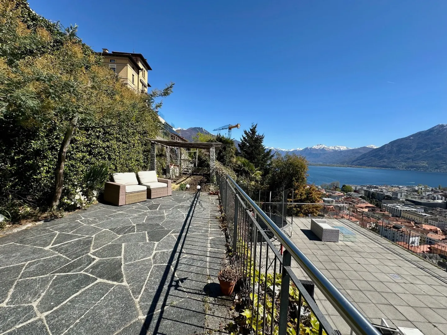 Esclusivo appartamento duplex di 5,5 locali con terrazza panoramica in posizione privilegiata - Foto 14 di 17