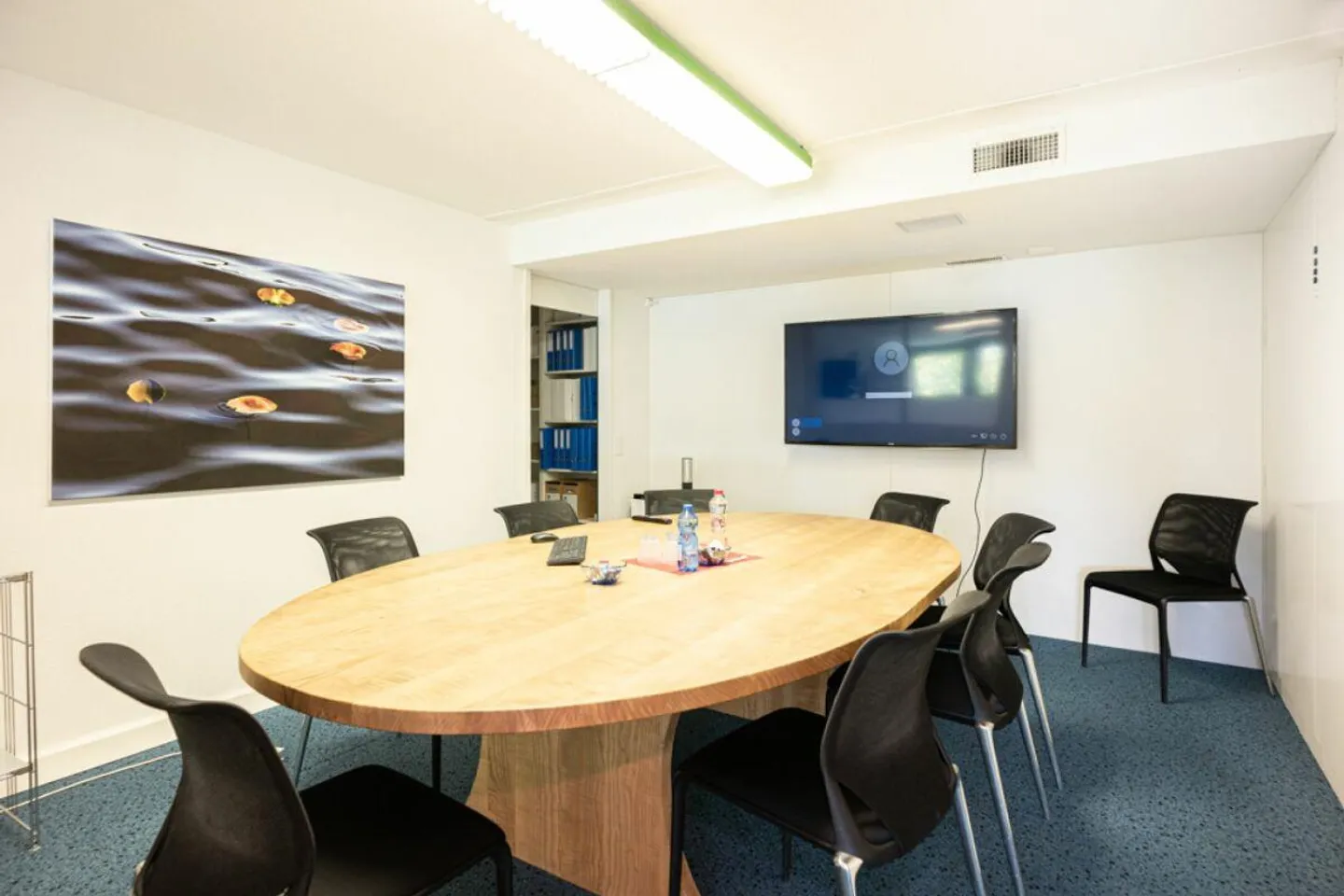 Votre opportunité | Espace commercial avec vue sur le lac - Photo 14 sur 15
