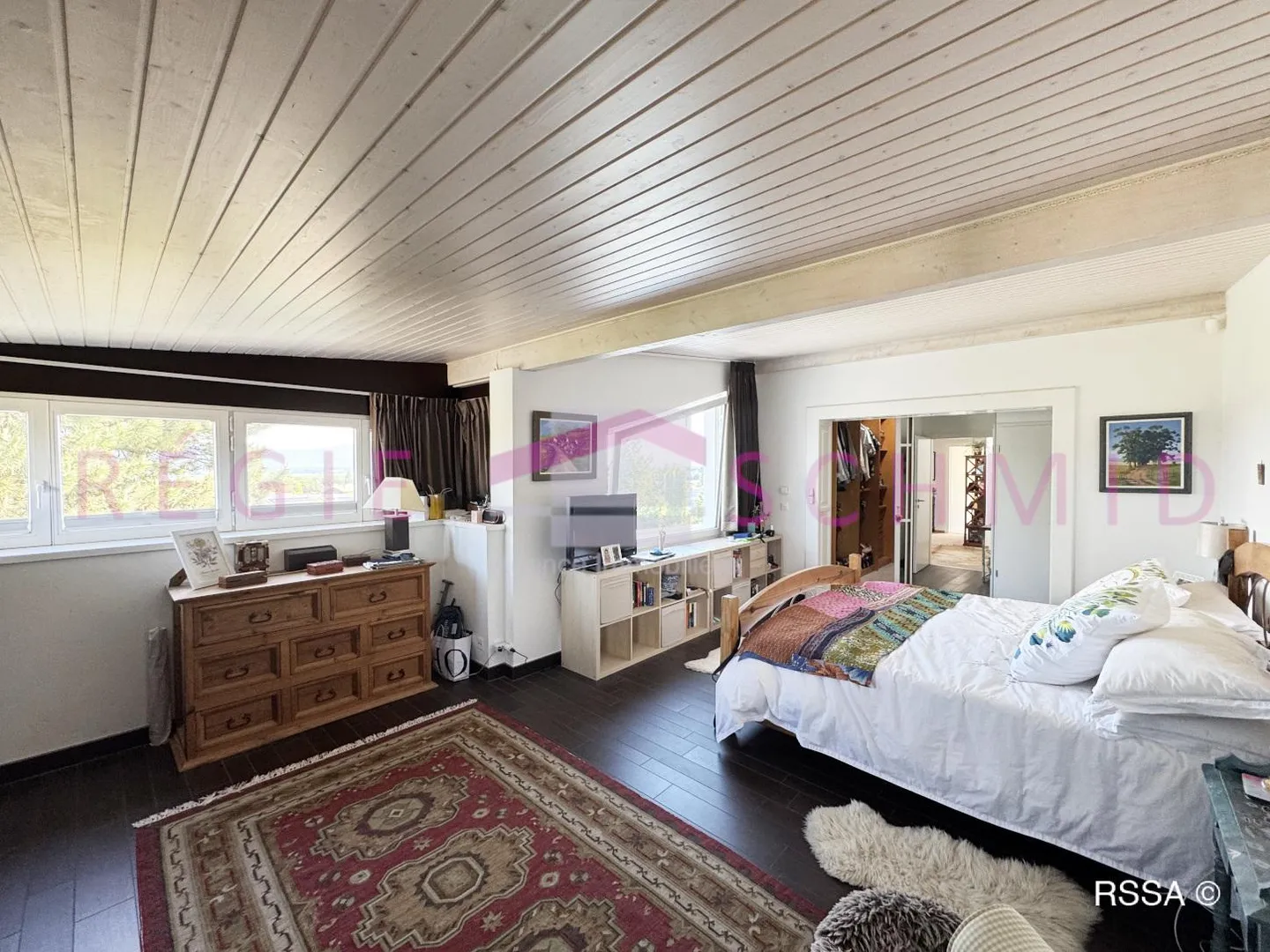 Villa bifamiliare con 7 camere e vista sul lago e sulle Alpi a Borex - Foto 10 di 13