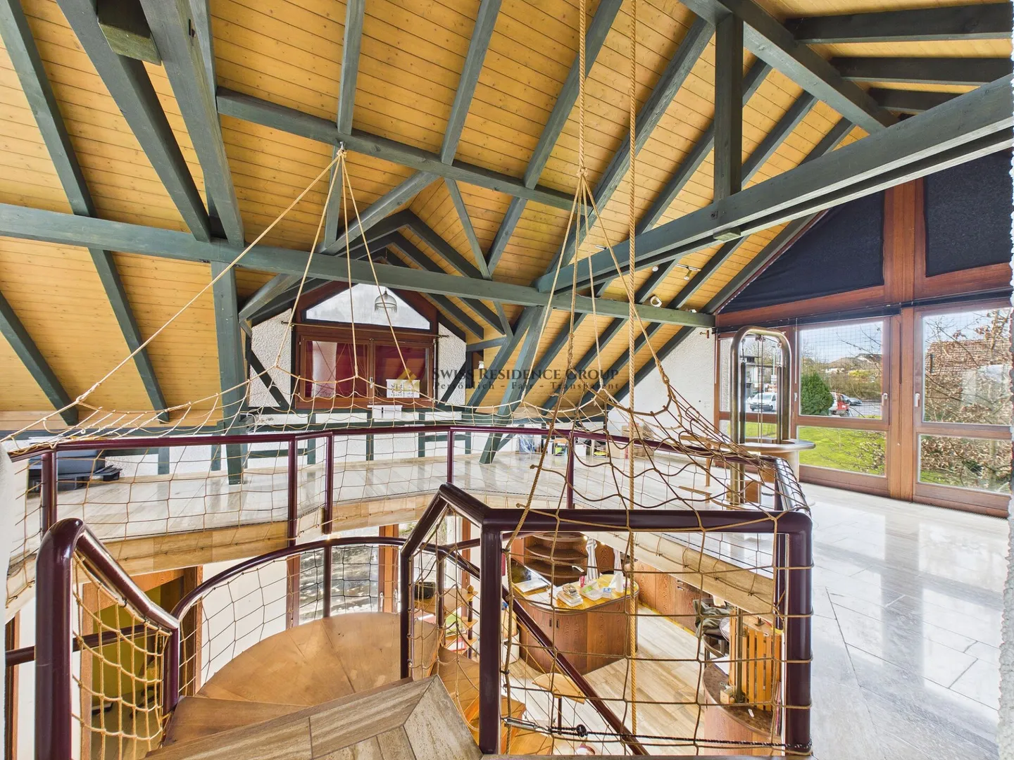 Maison d'architecte exclusive avec panorama et cheminée - Photo 4 sur 21