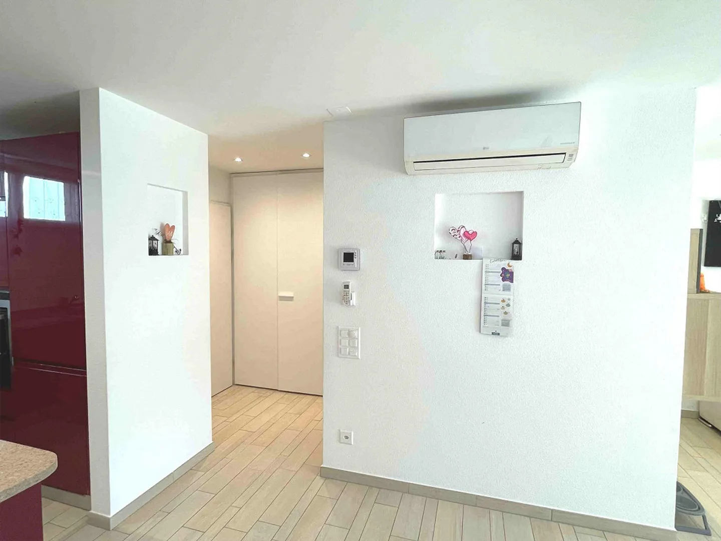 Apartment with beautiful garden in a small and elegant building - Photo 5 of 17
