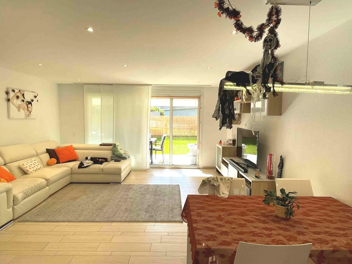 Apartment with beautiful garden in a small and elegant building - Photo 8 of 17