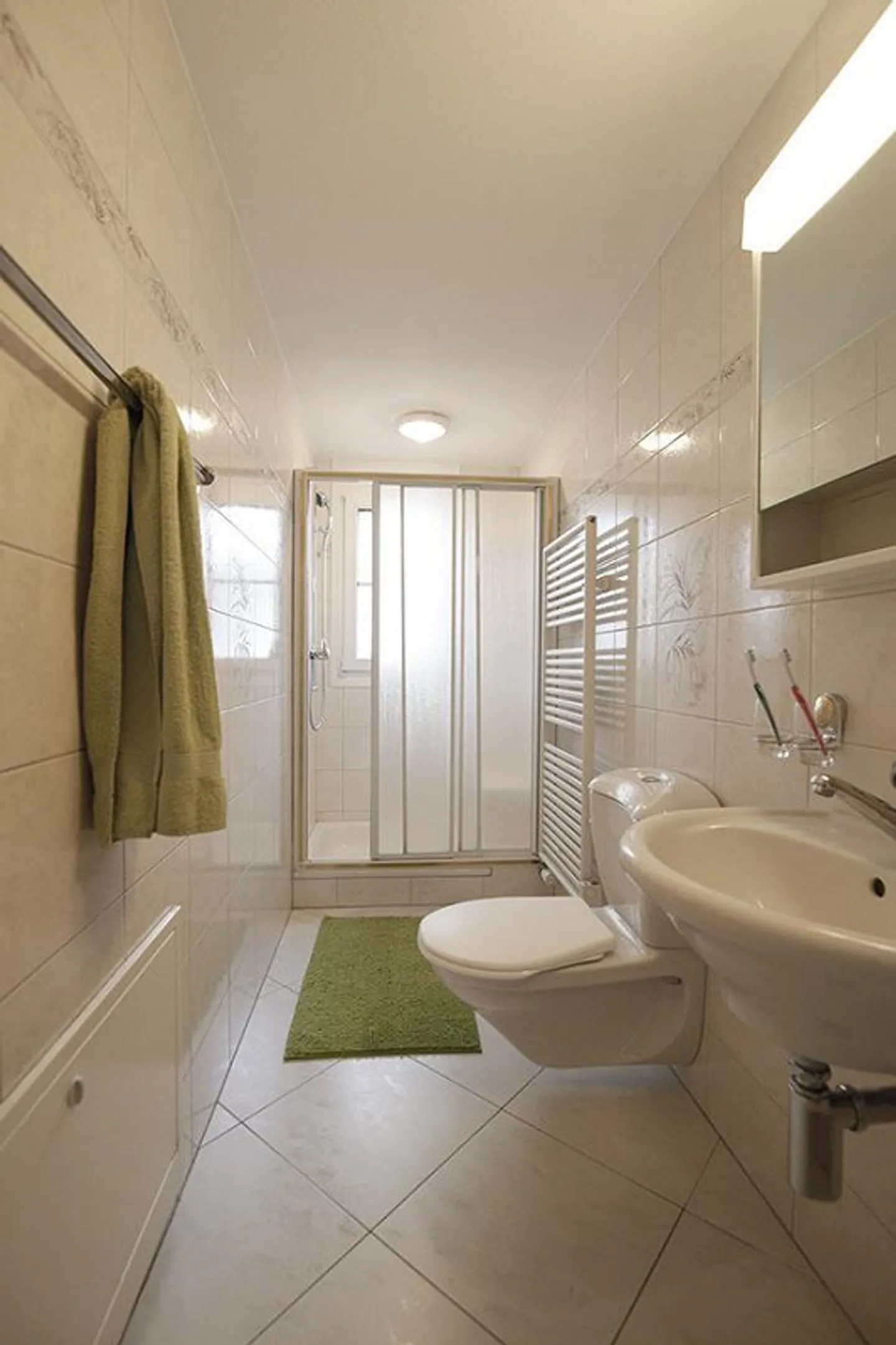 Modernes Apartment in grüner Lage - Foto 3 von 6