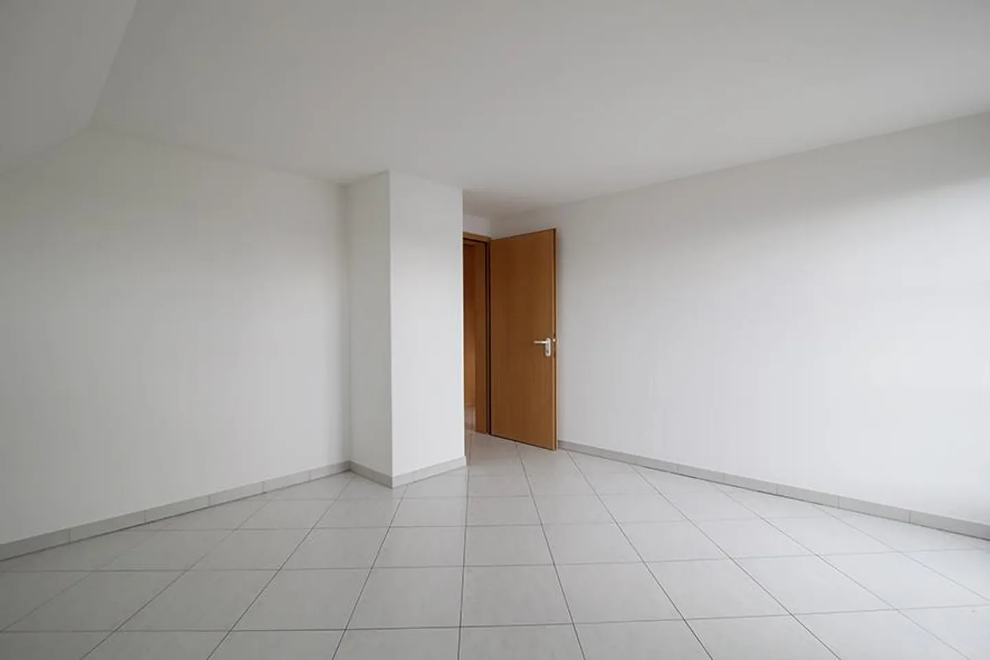 Modernes Apartment in grüner Lage - Foto 5 von 6