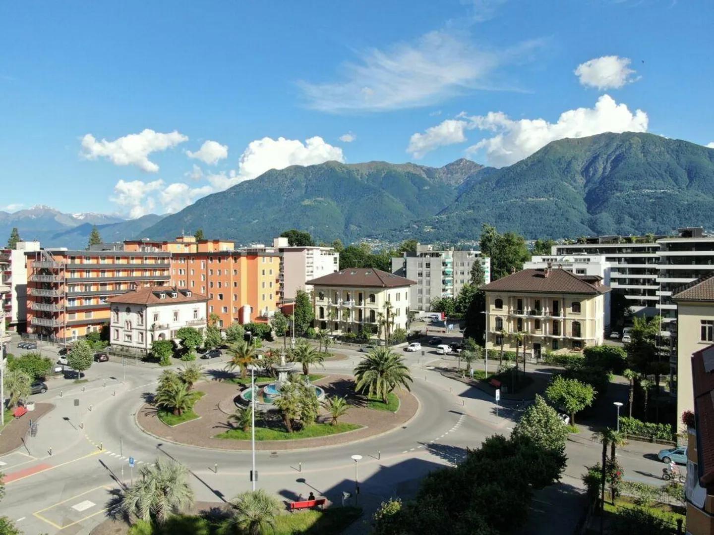 Exclusive 4.5 Rooms - Luxury and Refinement in the Heart of Locarno (also Second Home) - Photo 2 of 11