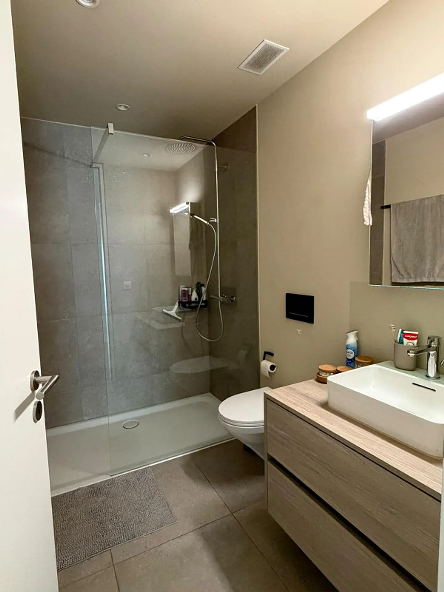Appartement moderne et spacieux 3.5 à Kloten - Photo 6 sur 7