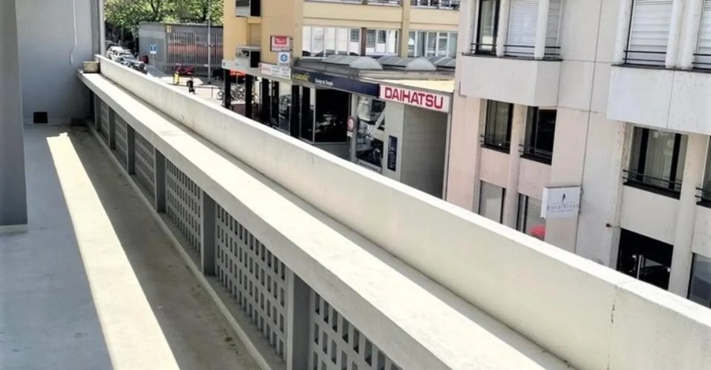 Eaux-Vives: schöne Wohnung mit Balkon - Foto 11 von 11