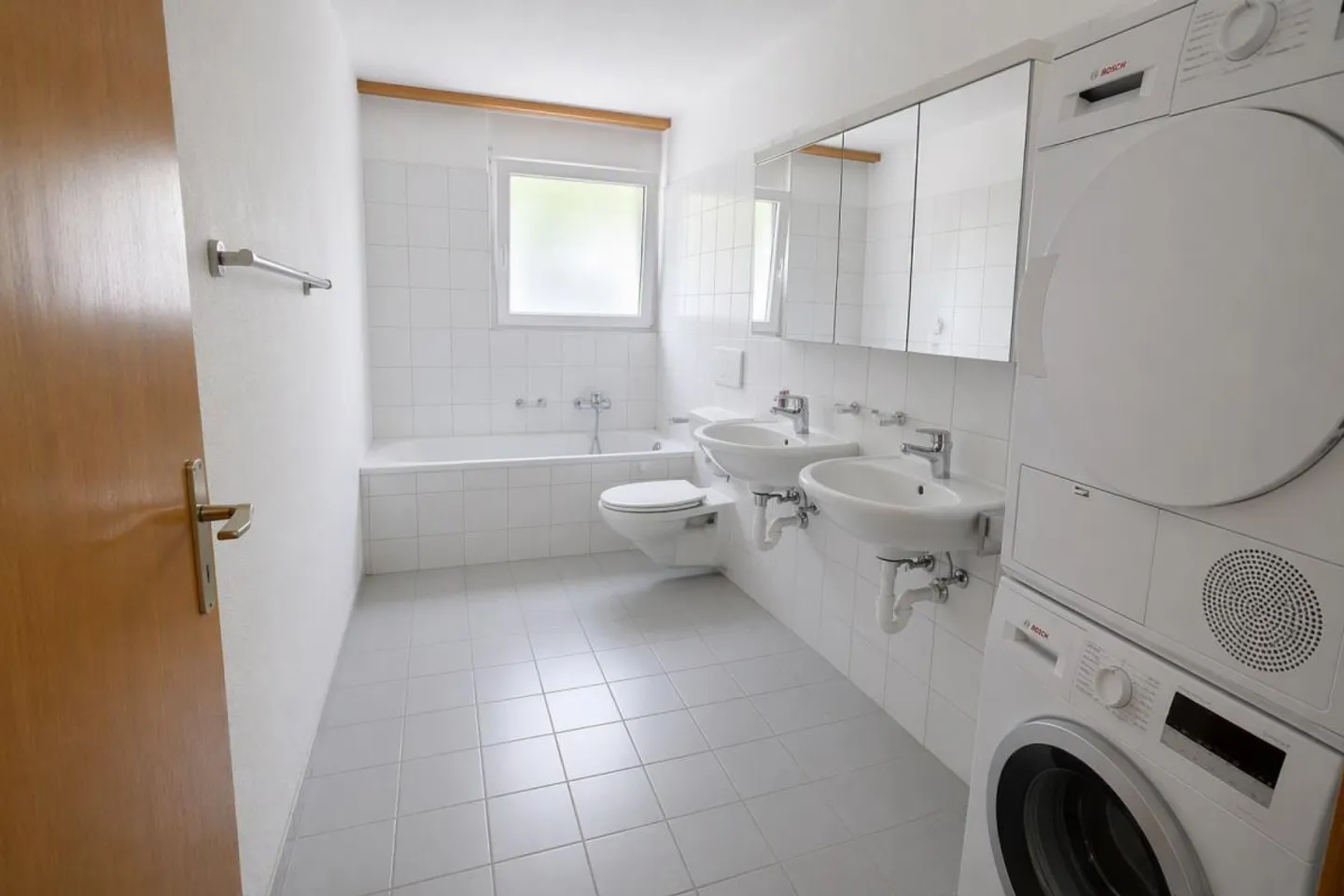 Appartamento familiare spazioso nel verde! - Foto 3 di 12
