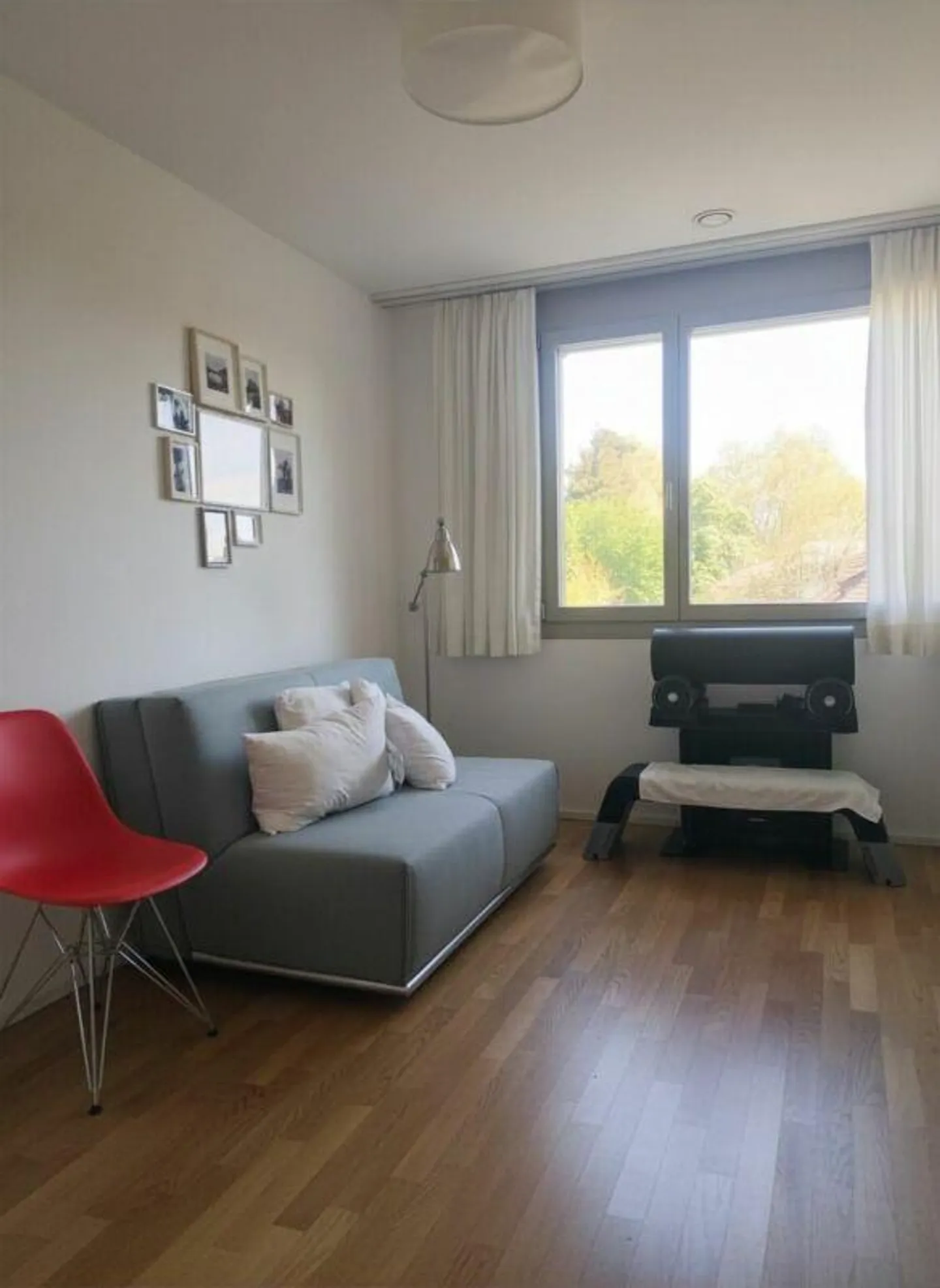 Moderno appartamento di 4,5 stanze in una posizione soleggiata a Brugg - Foto 8 di 11