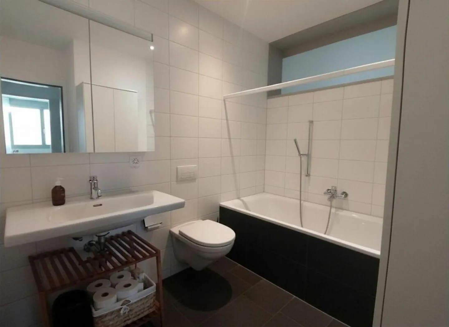 Moderno appartamento di 4,5 stanze in una posizione soleggiata a Brugg - Foto 10 di 11