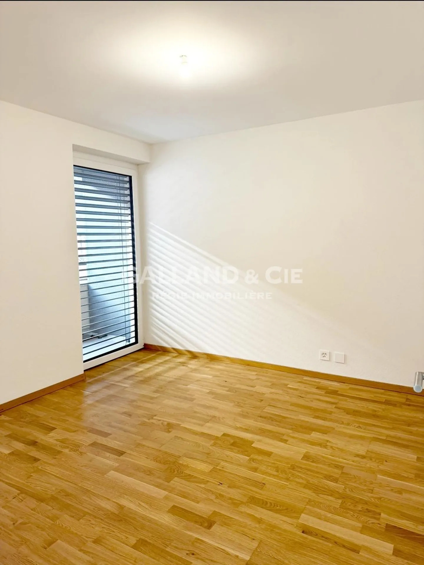 Discover this 3.5-room apartment in Saxon – Comfort and prime location - Photo 6 of 8