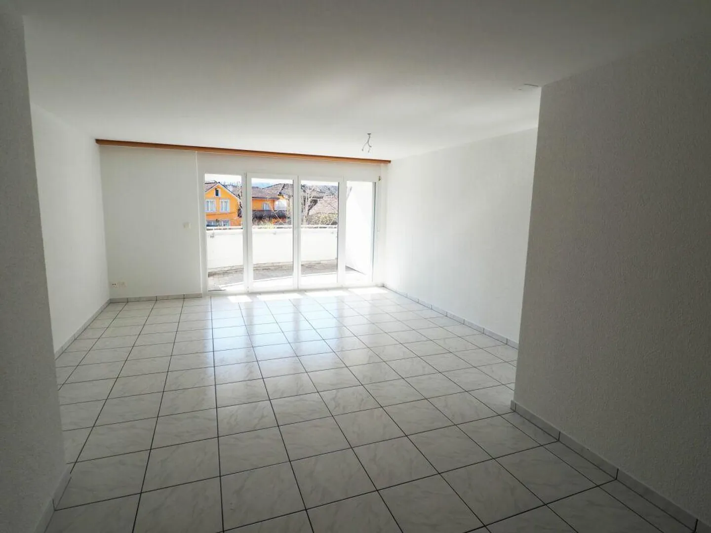 Appartamento familiare spazioso nel verde! - Foto 4 di 12