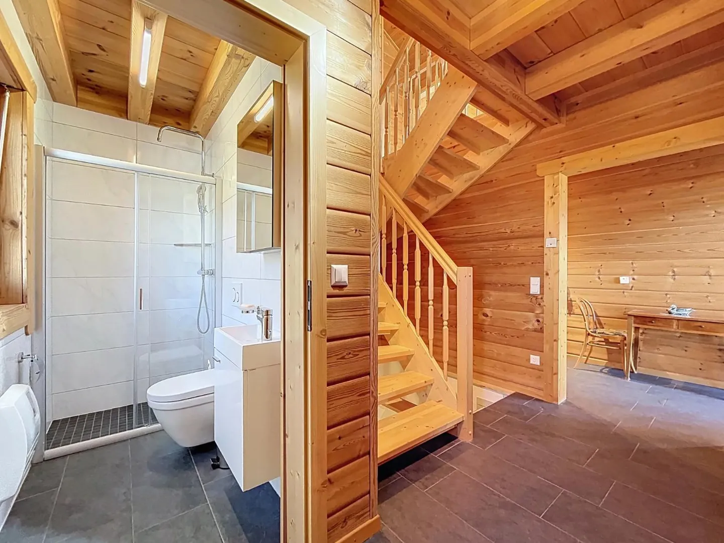 Chalet moderne avec vue imprenable sur les Alpes - Photo 5 sur 13