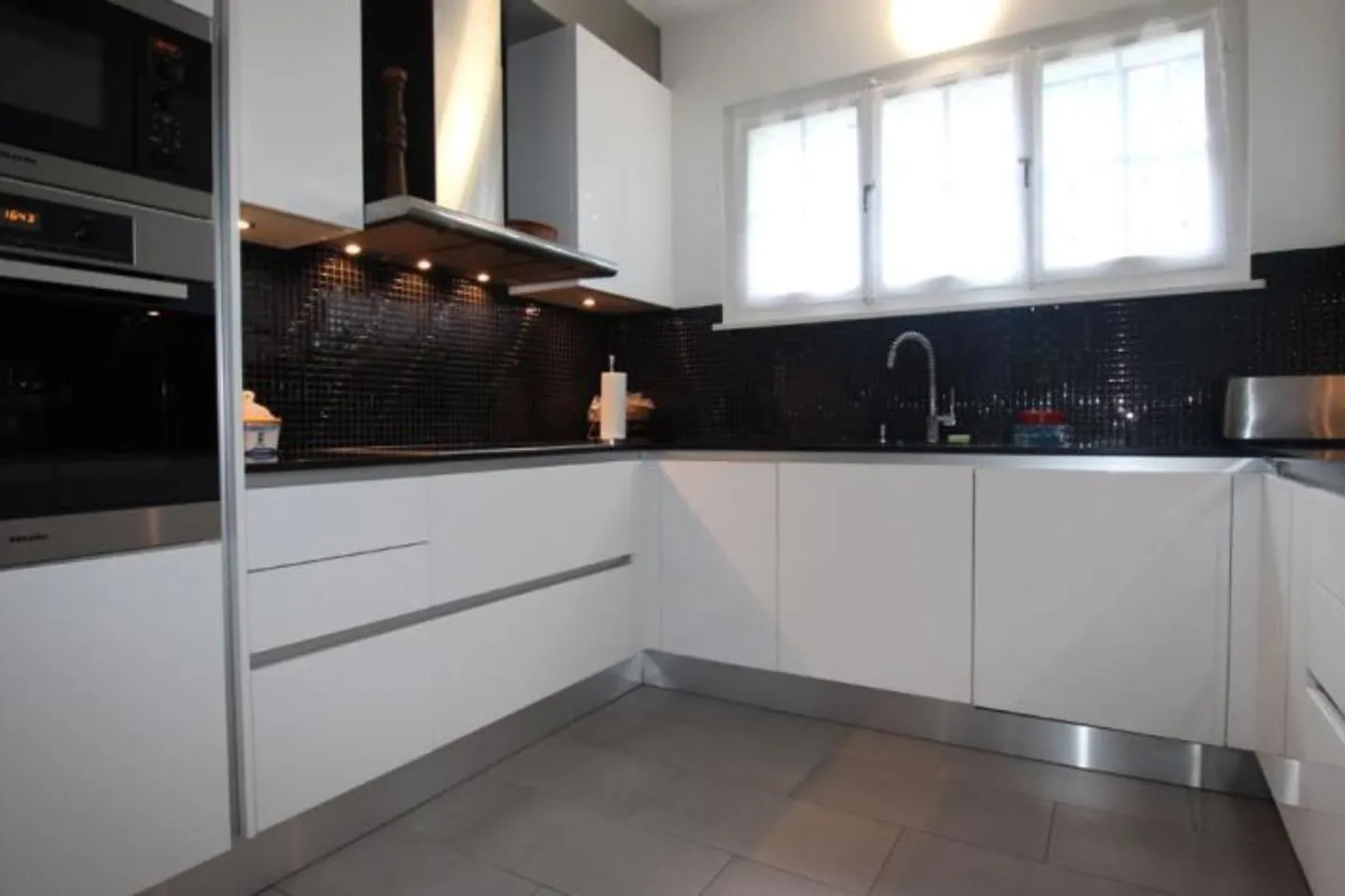Villa for rent - Photo 2 of 4