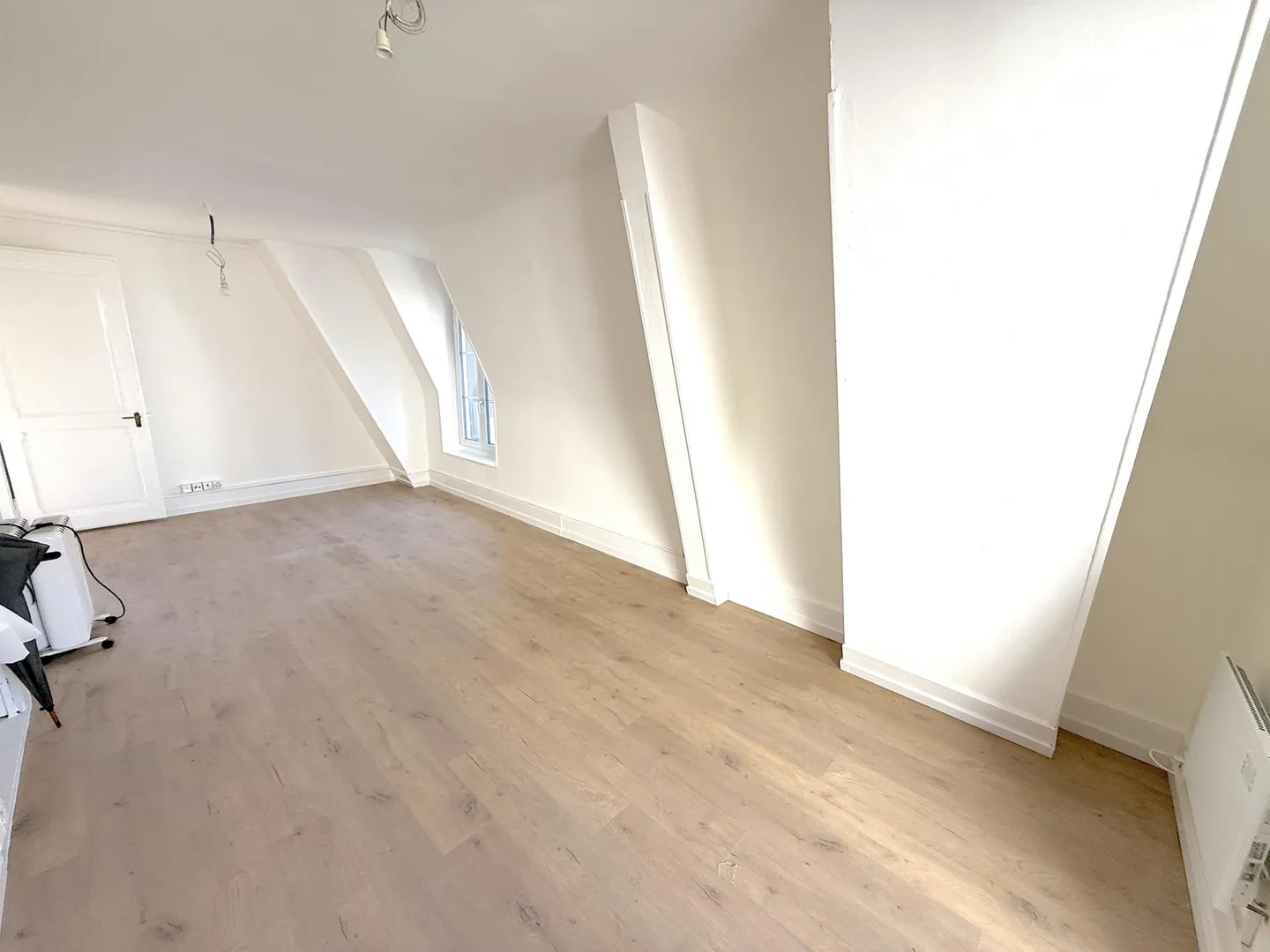 Charming Apartment in Lausanne - Photo 2 of 8